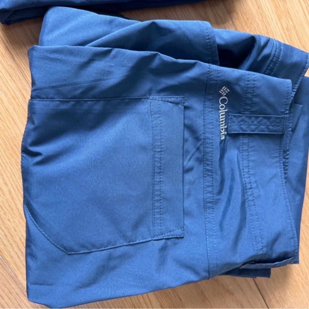 Men’s Columbia hiking or climbing pants